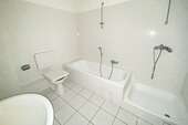 helles Badezimmer - 