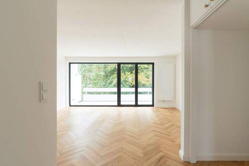 Wohn-Essbereich - 2 Zimmer Etagenwohnung zum Kaufen in Köln