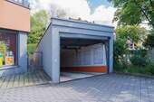 Einfahrt - Garage, Stellplatz zum Kaufen in Unterhaching