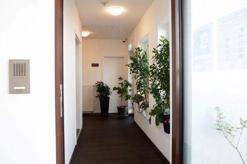 Flur - Gewerbeobjekt (Büro, Produktion, Verkauf) in Erlangen