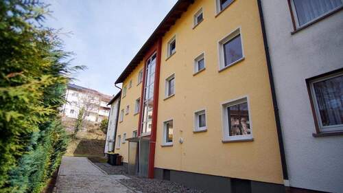 Eingangsbereich - 3 Zimmer Etagenwohnung zum Kaufen in Furtwangen