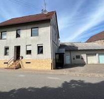 TOP-GELEGENHEIT! Einfamilienhaus mit Doppelgarage in Seesbach zu verkaufen