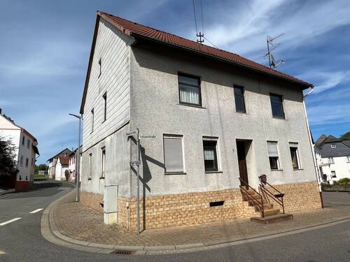 Hausansicht - Einfamilienhaus zum Kaufen in Seesbach