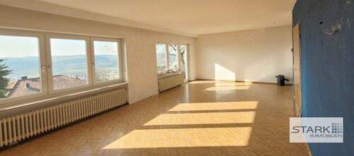 OG Wohnzimmer mit Balkonzugang.jpg - 6 Zimmer Doppelhaushälfte in Lauda-Königshofen