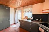 Küche mit Ausgang zur Terrasse - 