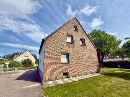 Hausansicht - Einfamilienhaus mit 115,00 m&sup2; in Moosburg zum Kaufen