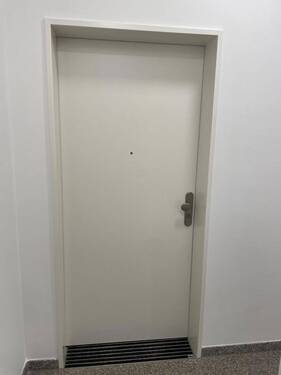 Wohnungstüre UG - 