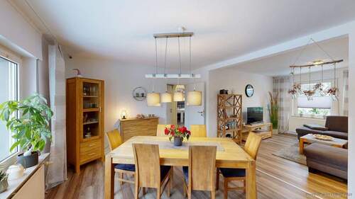 Essbereich mit Blick zum Wohnzimmer - 5 Zimmer Doppelhaushälfte zum Kaufen in Hamm