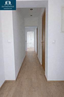 Wohnungsflur (KI-optimiert) - 