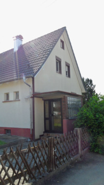 Eingangsbereich - Freistehendes Einfamilienhaus mit großem Garten