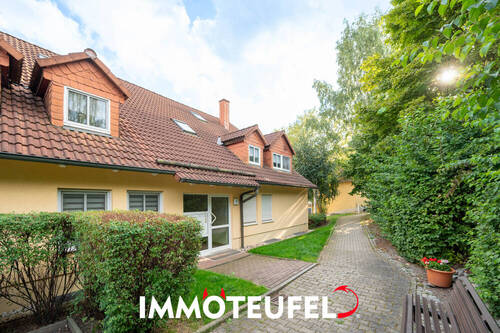 Weg zum Haus - 2 Zimmer Etagenwohnung in Burkhardtsdorf