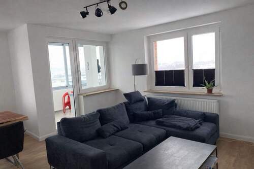 Wohnliches Wohnzimmer - Etagenwohnung mit 79,00 m&sup2; in Quickborn zur Miete