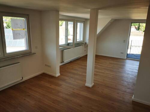 Bild 2 - 4 Zimmer Etagenwohnung zur Miete in Mainz-Finthen