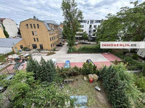 3_Ausblick nach hinten.jpg - 1.200.000,00 EUR Kaufpreis,