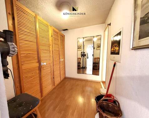 EG Zimmer Lager Büro - 