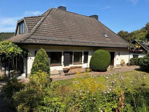 Eingangsbereich - 5 Zimmer Einfamilienhaus zum Kaufen in Bad Karlshafen