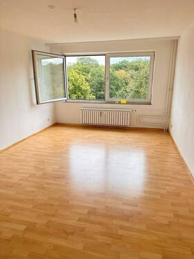 Wohn-Schlafraum - 1 Zimmer Etagenwohnung zum Kaufen in Wolfsburg