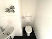 Separate Toilette - 