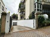 Tiefgarageneinfahrt - Etagenwohnung mit 76,30 m² in Dresden zum Kaufen