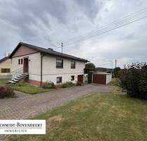Gemütliches Einfamilienhaus auf einem herrlich sonnigen Grundstück in Fehl-Ritzhausen.
