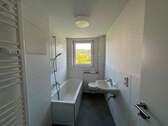Musterbild Badezimmer - Suchen Sie eine Singlewohnung in Top-Lage ?