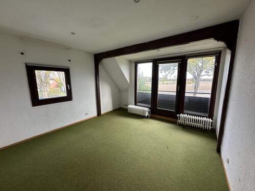 Zimmer OG mit Balkon - 