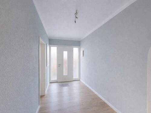 Eingangbereich - Bungalow mit 117,30 m&sup2; in Lage zum Kaufen