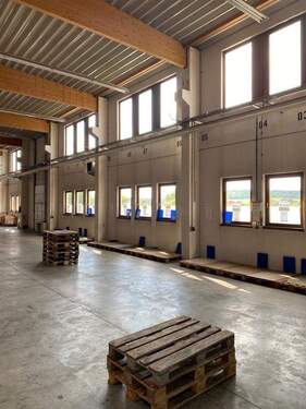 Bild 3 - Halle in Serba