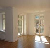 Traumhafte 4-Zimmerwohnung mit Kamin, zwei Balkonen, Bad en Suite im exklusiven Waldstraßenviertel! - Leipzig Zentrum-Nordwest