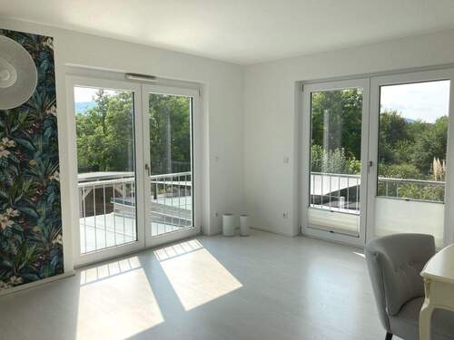 Wohnraum - 6 Zimmer Reihenendhaus zum Kaufen in Jena