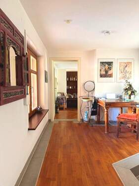 Blick in den Flur vom Wohnzimmer - 