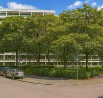 Attraktive 1-Zimmer-Wohnung mit Balkon im 7. OG in München-Laim