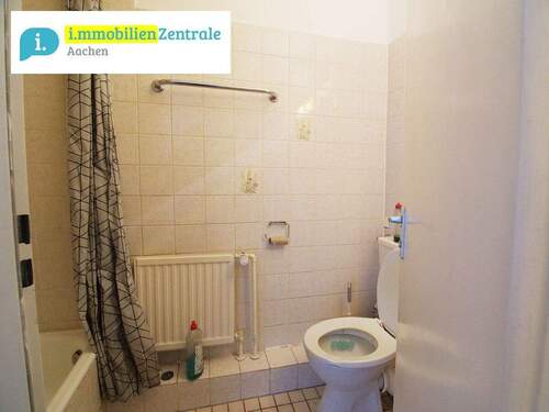 Badezimmer (Musterwohnung) - 