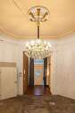 Repräsentative Diele mit Kronleuchter, Eingang - 