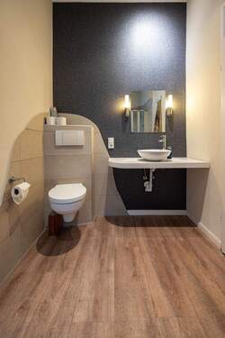 Tageslichtbad mit Dusche - 