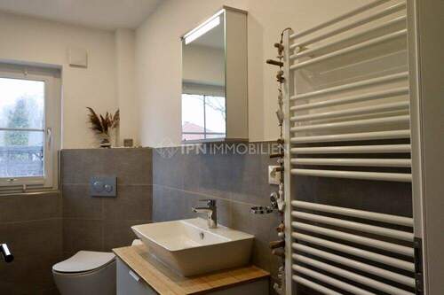 Masterbad mit Dusche und Badewanne - 