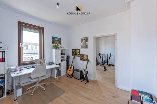 OG: Schlafzimmer/ Büro - 