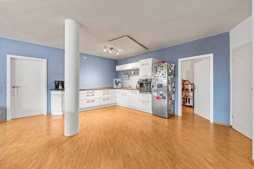 große Einheit mit Küche - 3 Zimmer Büro in Tettnang