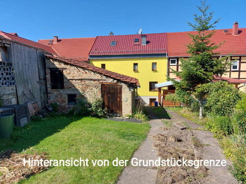 Hinteransicht mit Garten - 7 Zimmer Reihenmittelhaus zum Kaufen in Ilmenau OT Gräfinau-Angstedt