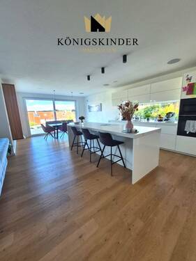 Küche/Essen - 9 Zimmer Einfamilienhaus zum Kaufen in Renningen