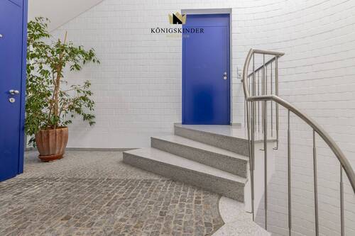 Hausflur - Doppelhaushälfte mit 141,80 m&sup2; in Marbach am Neckar zum Kaufen