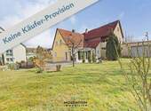 Hausansicht - Charmante Doppelhaushälfte mit großem Garten im begehrten Kirchheimer 'Paradiesle'