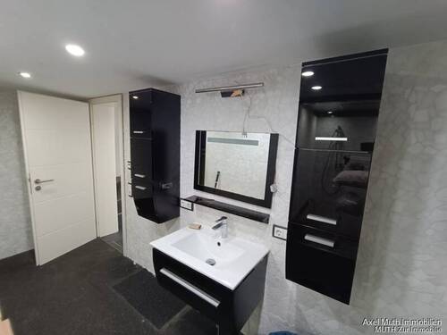 Industrial Designbad - Reihenmittelhaus in Neckarsulm / Obereisesheim