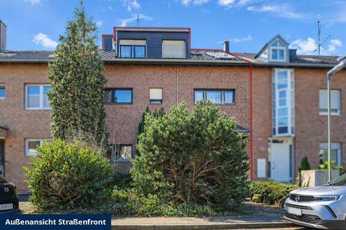 Straßenfront - 
