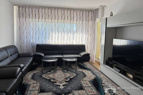 Wohnzimmer - 3 Zimmer Etagenwohnung zum Kaufen in Breckerfeld