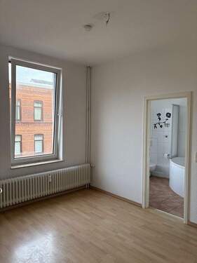 Zimmer 3 - 
