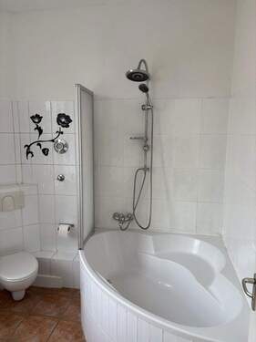 Duschbad mit Eckwanne - 