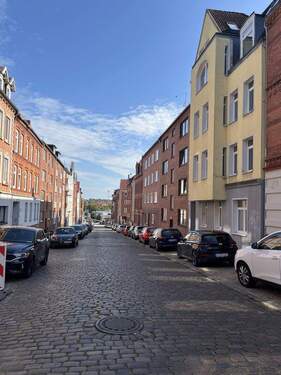 Ruhige Anwohnerstraße - 3 Zimmer Etagenwohnung in Kiel