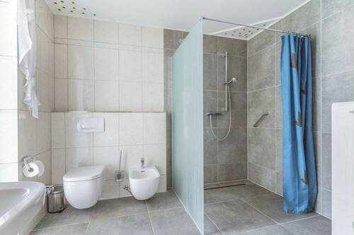 Badezimmer Erdgeschoss (1) - 