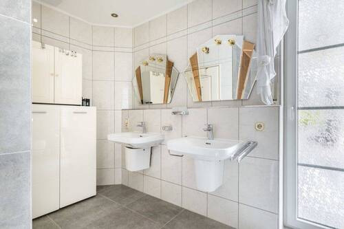 Badezimmer Erdgeschoss (2) - 